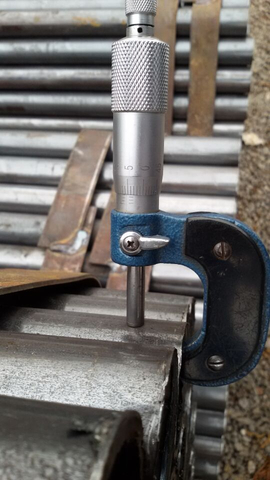 BS1139 สีดำ Q235 ท่อเหล็กนั่งร้าน